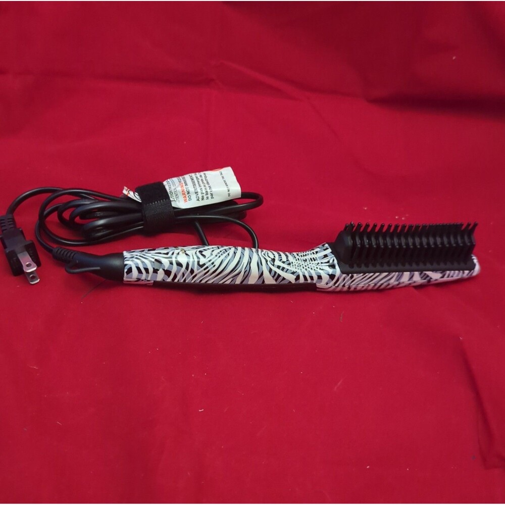 Calista TrianglPRO Triangl Pro Heated Hair Detailer Brush Zebra Print